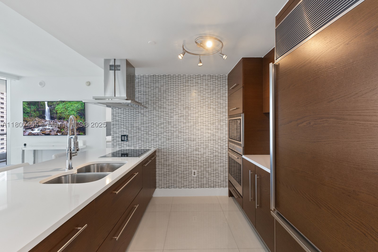 495 Brickell Ave #2304, Miami FL 33131