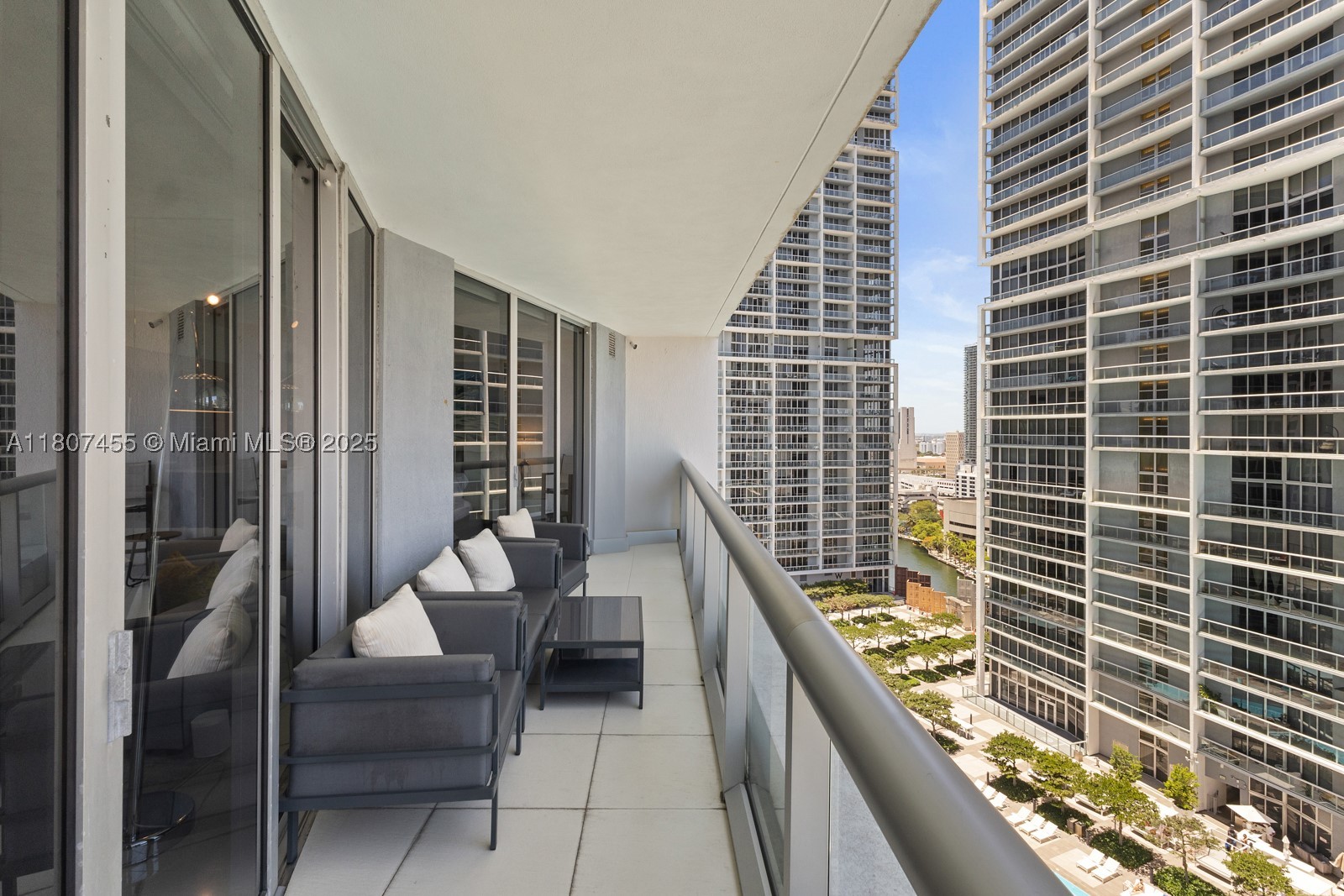495 Brickell Ave #2304, Miami FL 33131