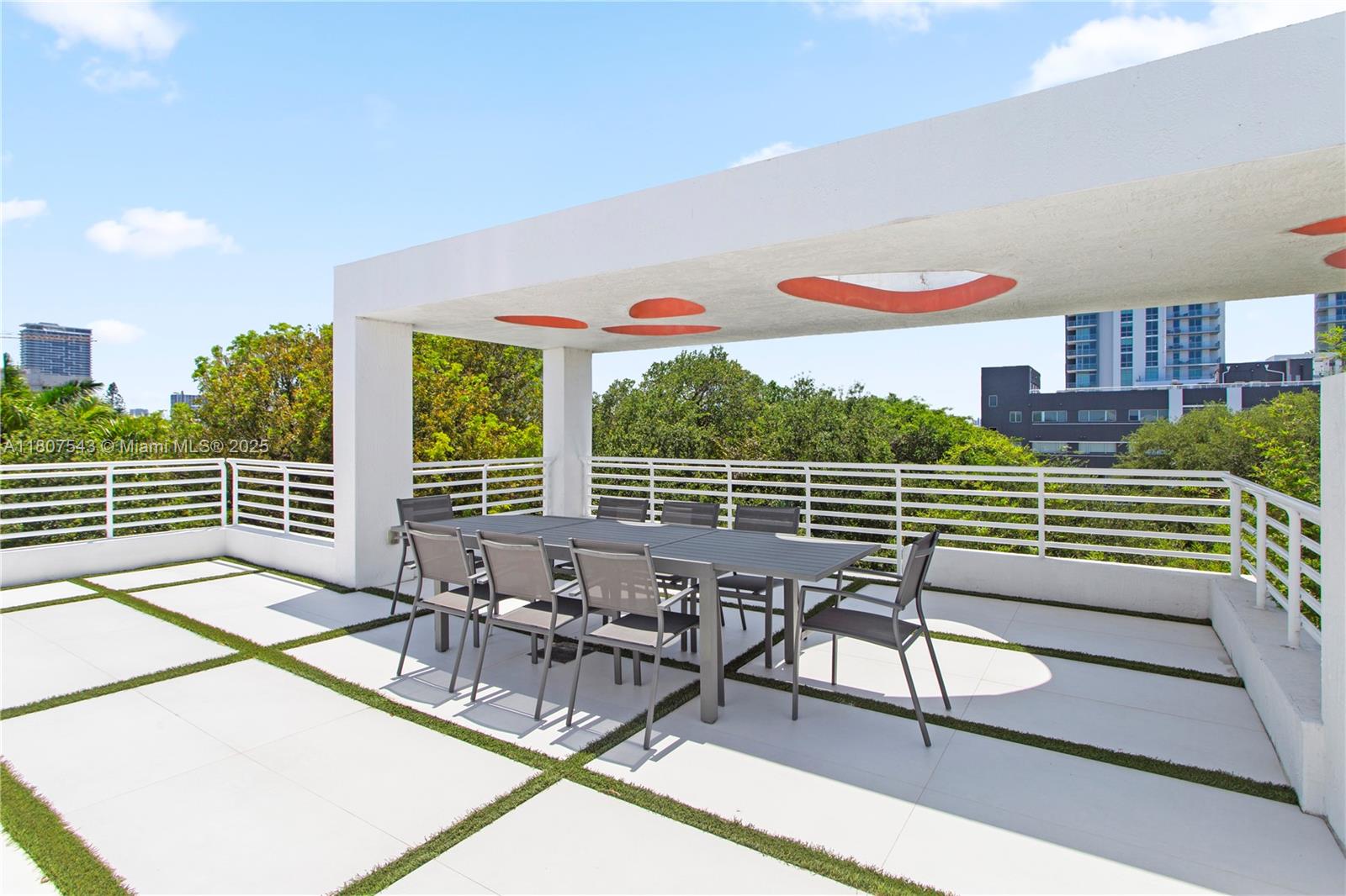 455 NE 39th St #102, Miami FL 33137
