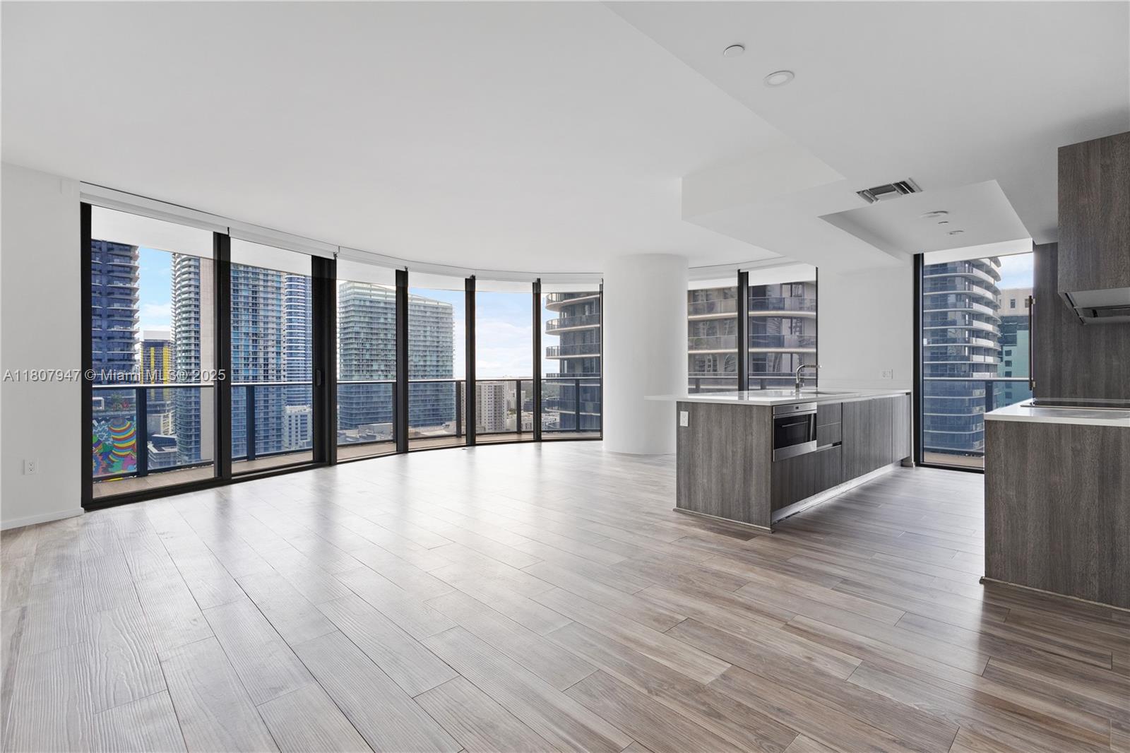 801 S Miami Ave #2201, Miami FL 33130