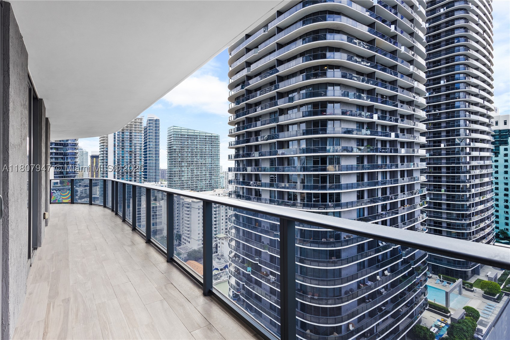 801 S Miami Ave #2201, Miami FL 33130