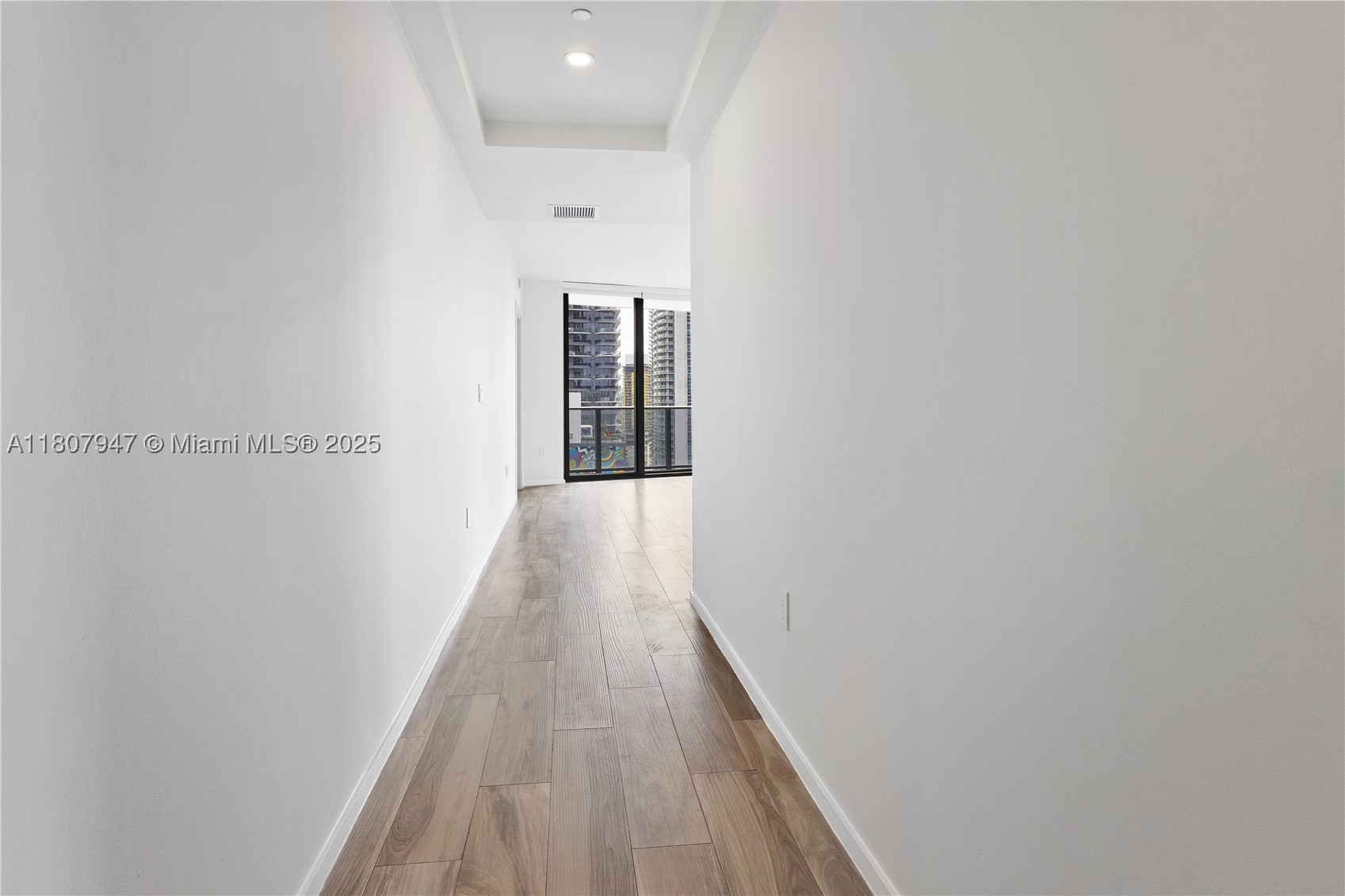 801 S Miami Ave #2201, Miami FL 33130