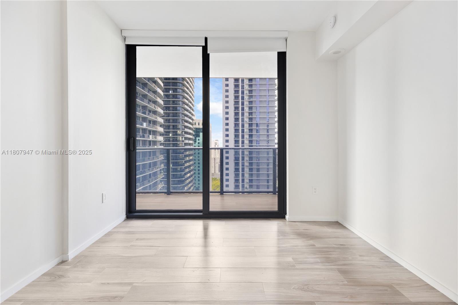 801 S Miami Ave #2201, Miami FL 33130
