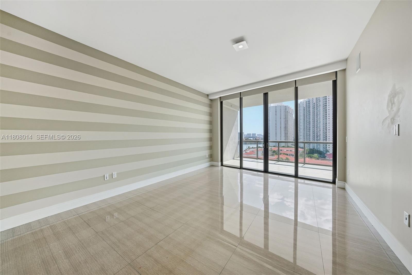 3250 NE 188th St #906, Aventura FL 33180