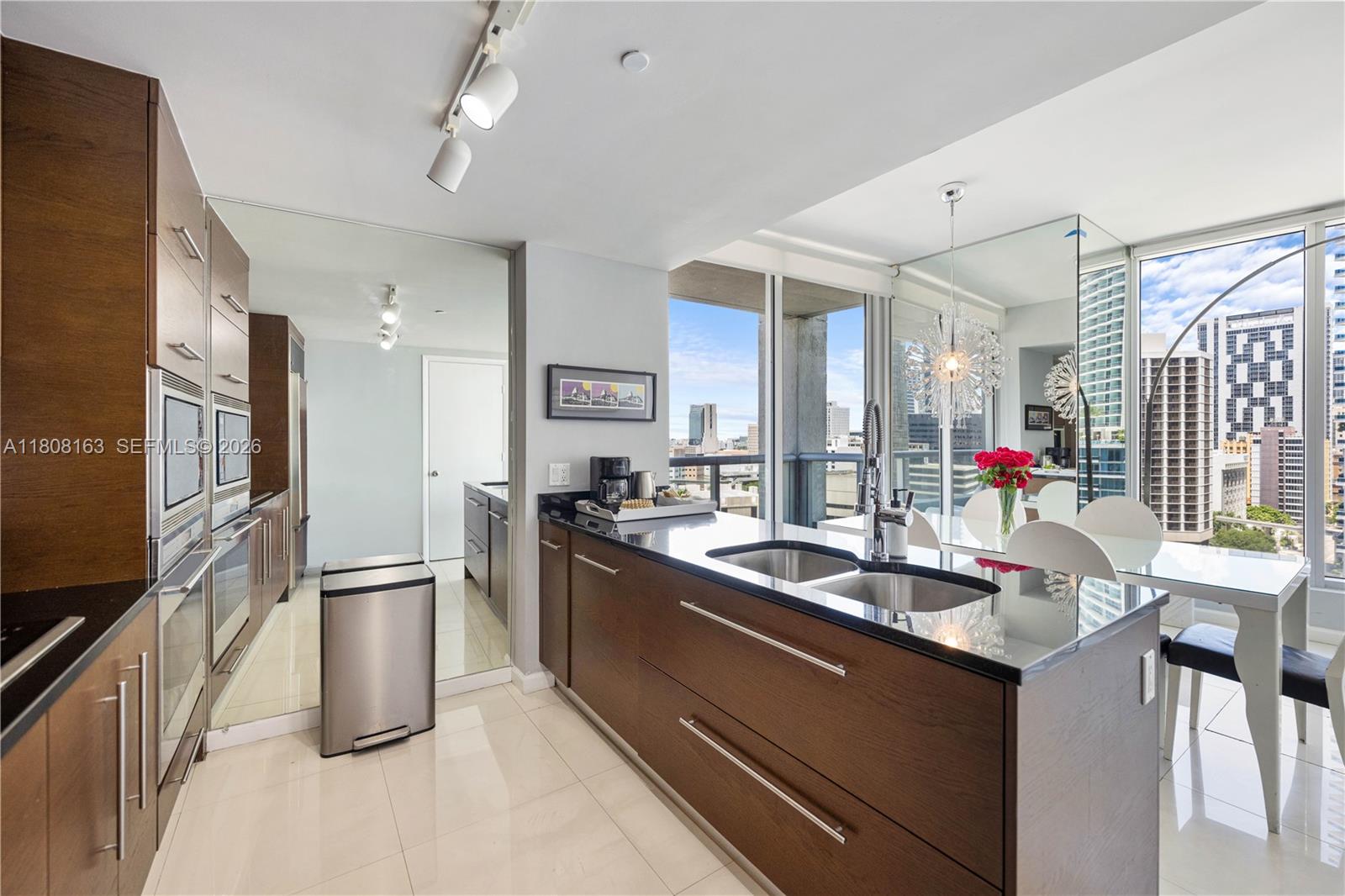 485 Brickell Ave #1604, Miami FL 33131