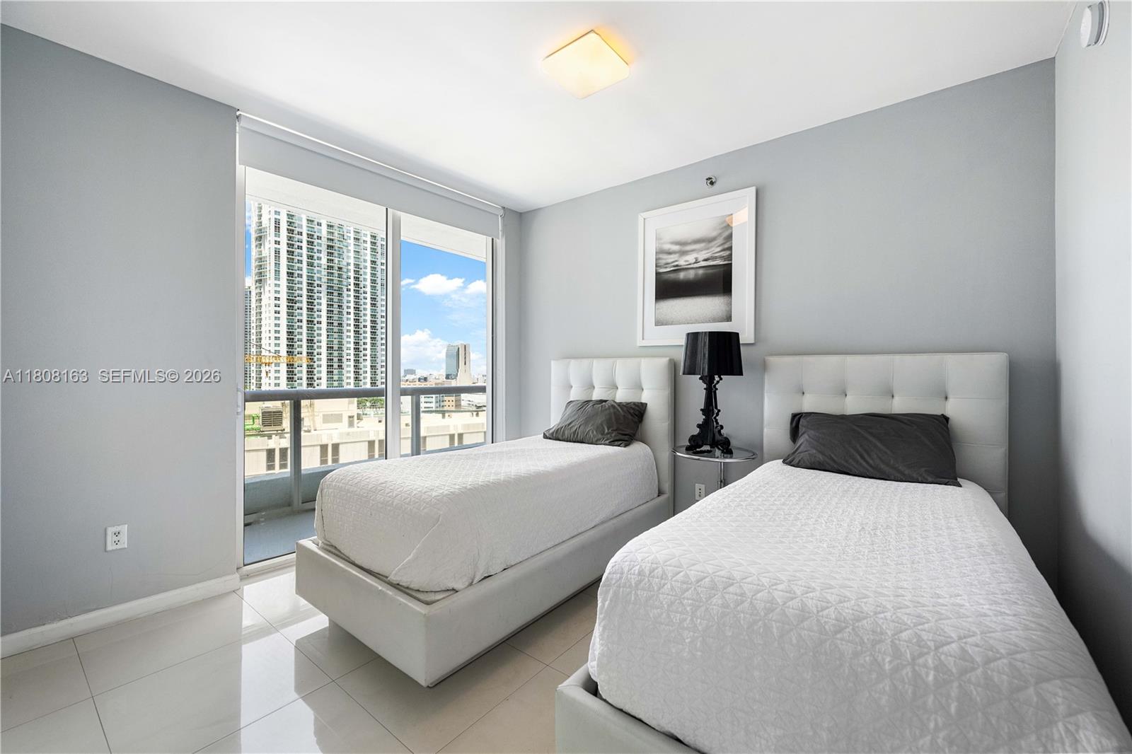 485 Brickell Ave #1604, Miami FL 33131