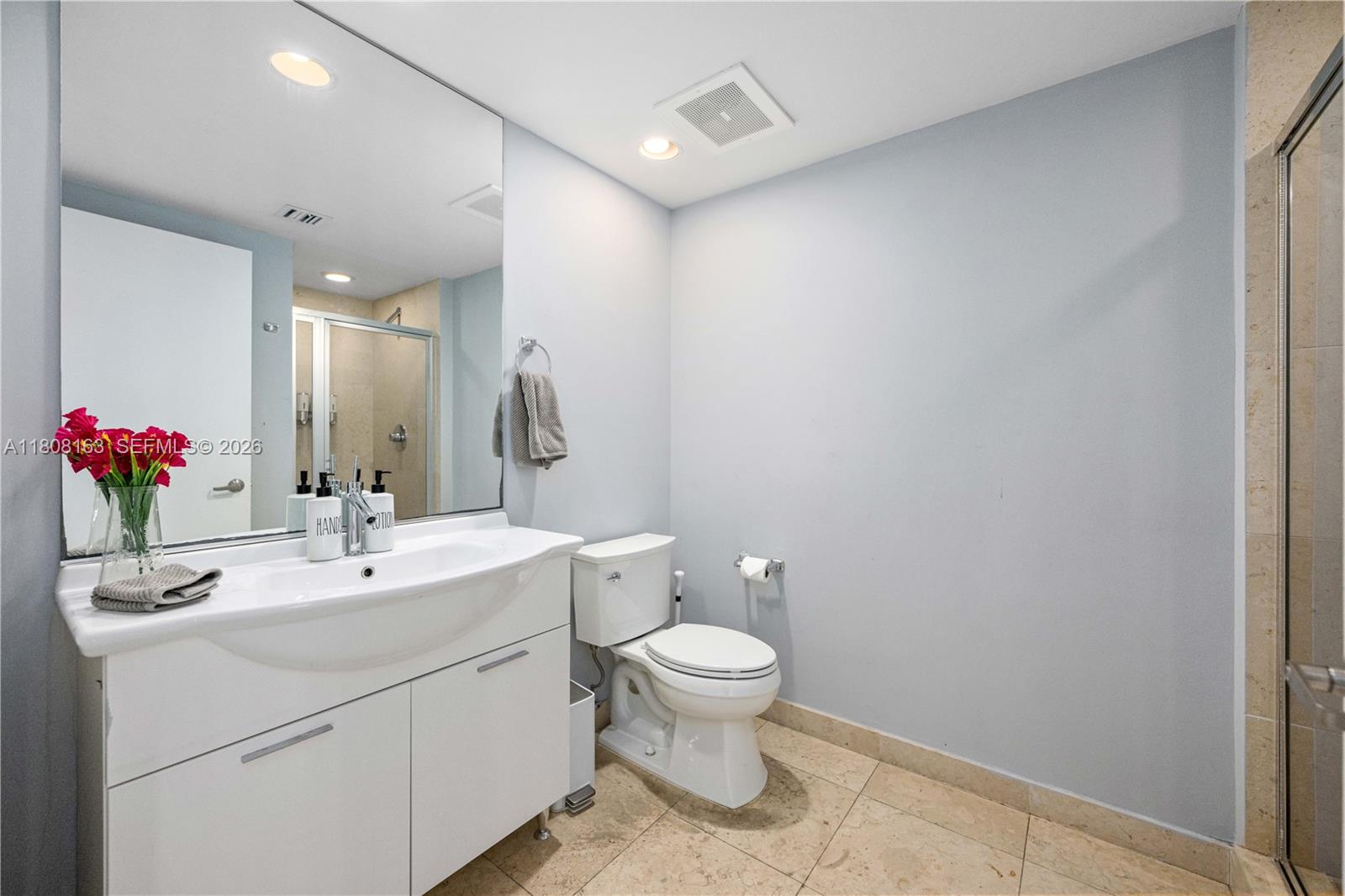 485 Brickell Ave #1604, Miami FL 33131