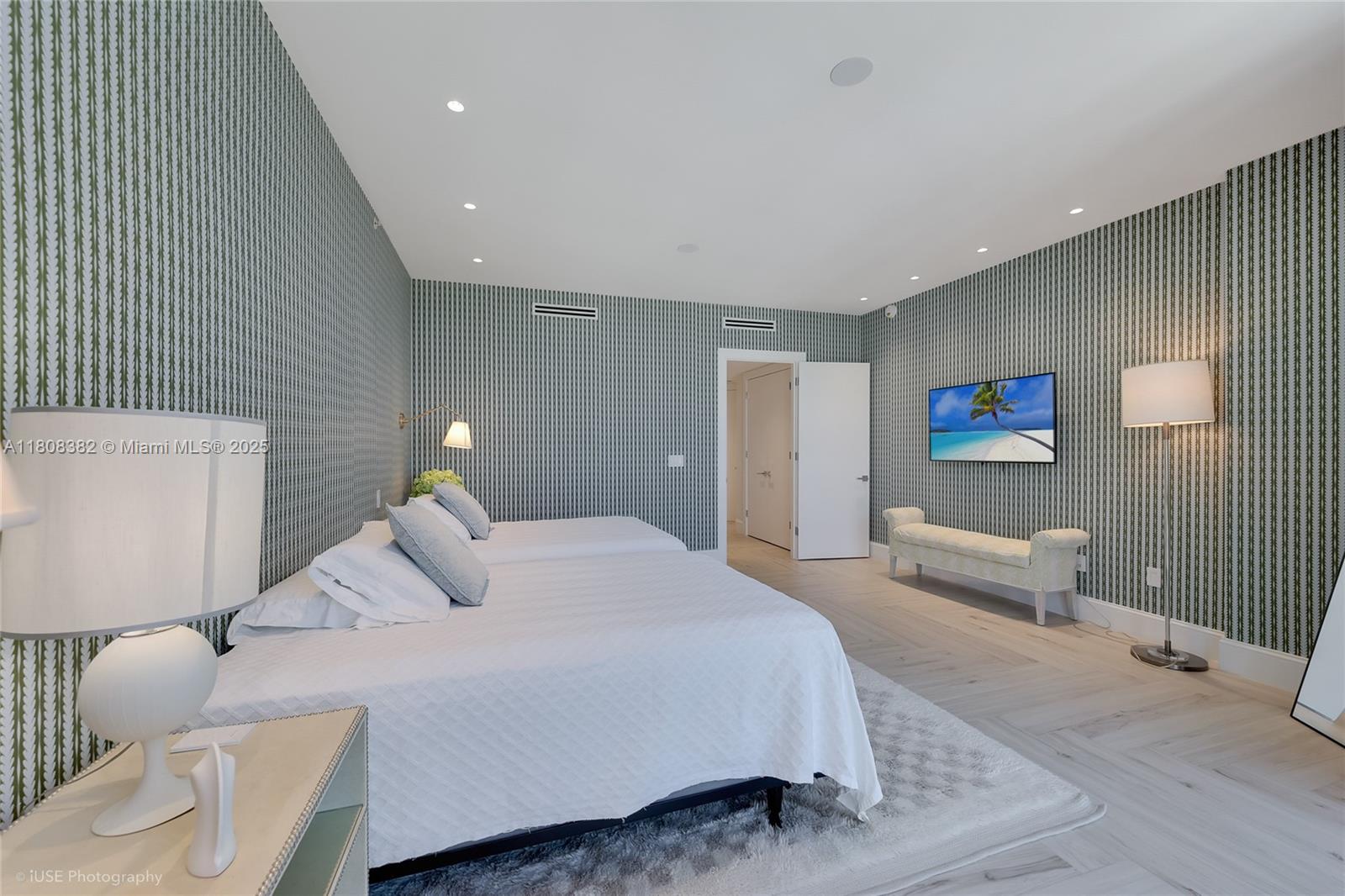 10225 Collins Ave #604 Renovated, Bal Harbour FL 33154