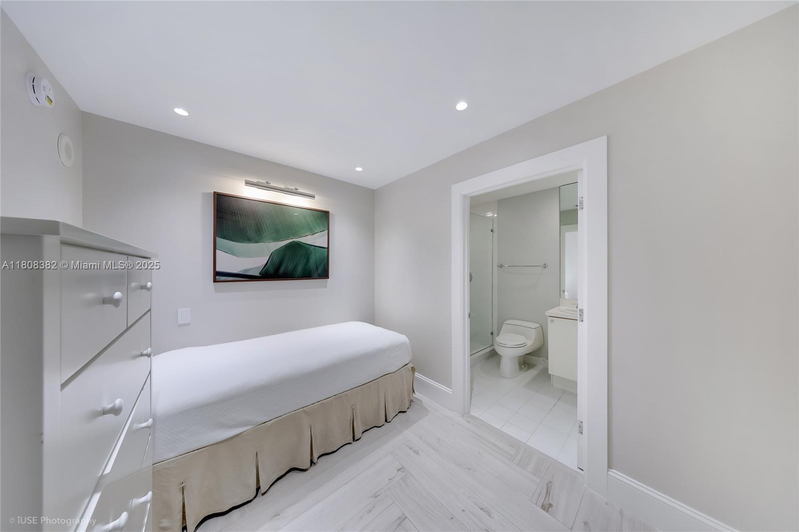 10225 Collins Ave #604 Renovated, Bal Harbour FL 33154