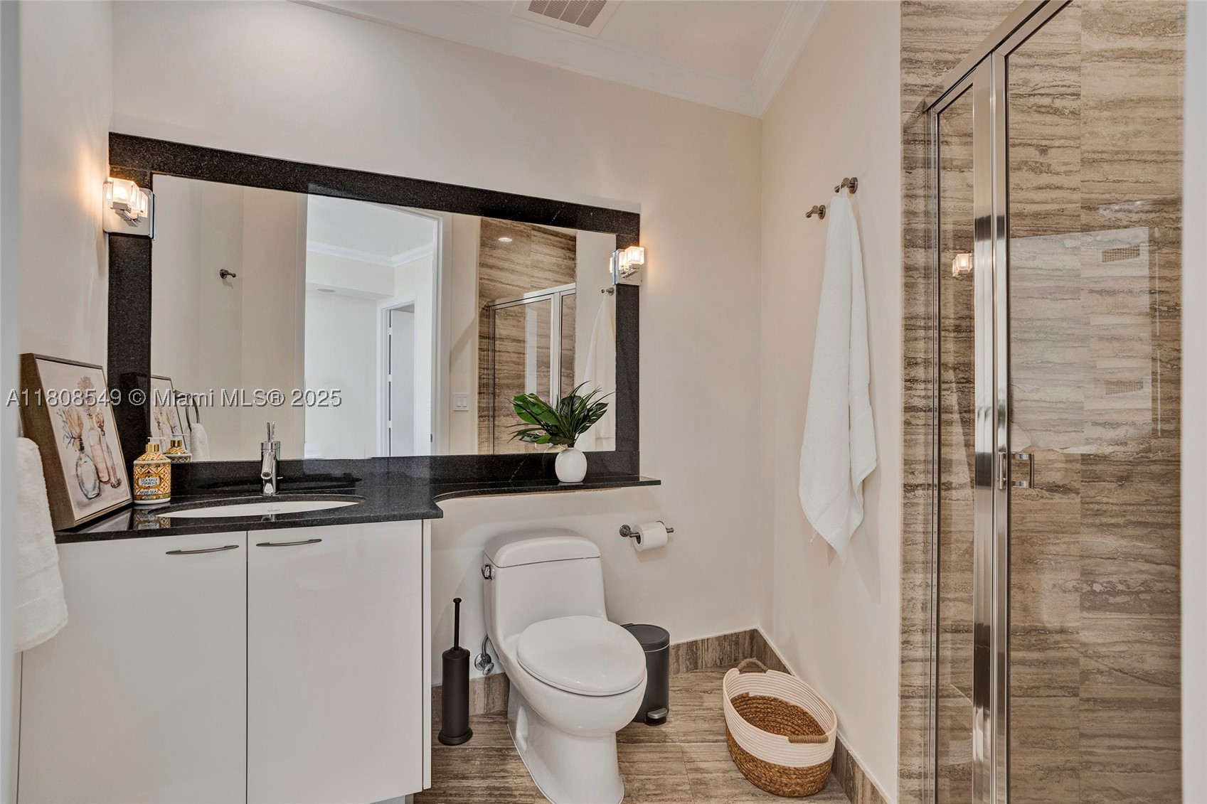 16001 Collins Ave #1604, Sunny Isles Beach FL 33160
