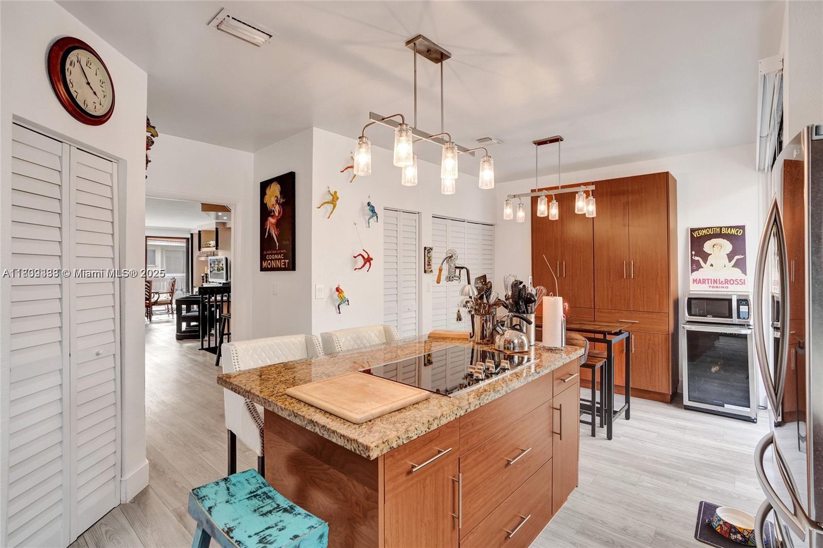 21388 Marina Cove Cir #13-G, Aventura FL 33180