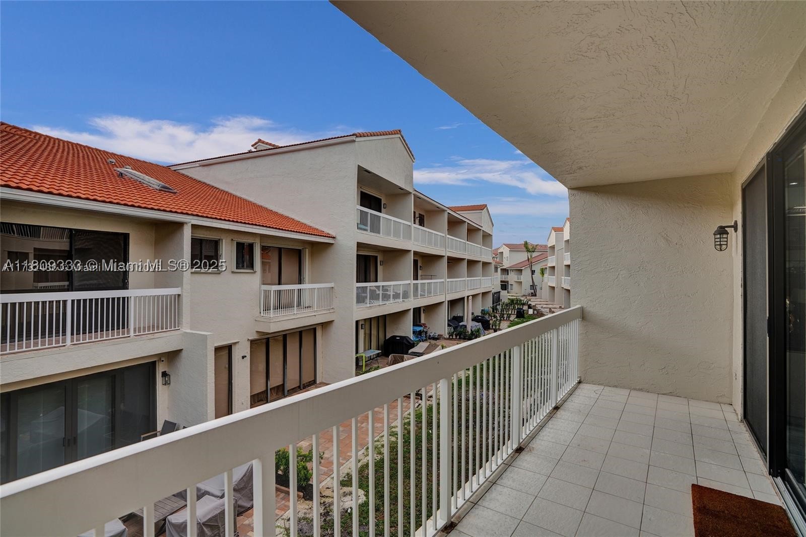21388 Marina Cove Cir #13-G, Aventura FL 33180