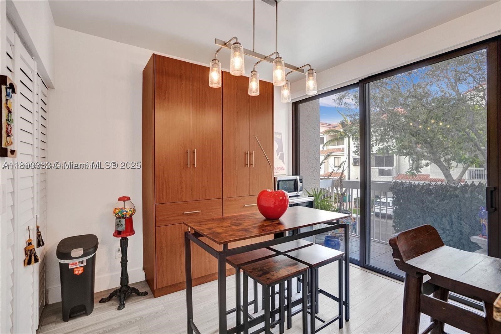 21388 Marina Cove Cir #13-G, Aventura FL 33180