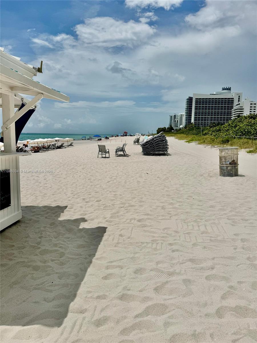 4779 Collins Ave #2106, Miami Beach FL 33140