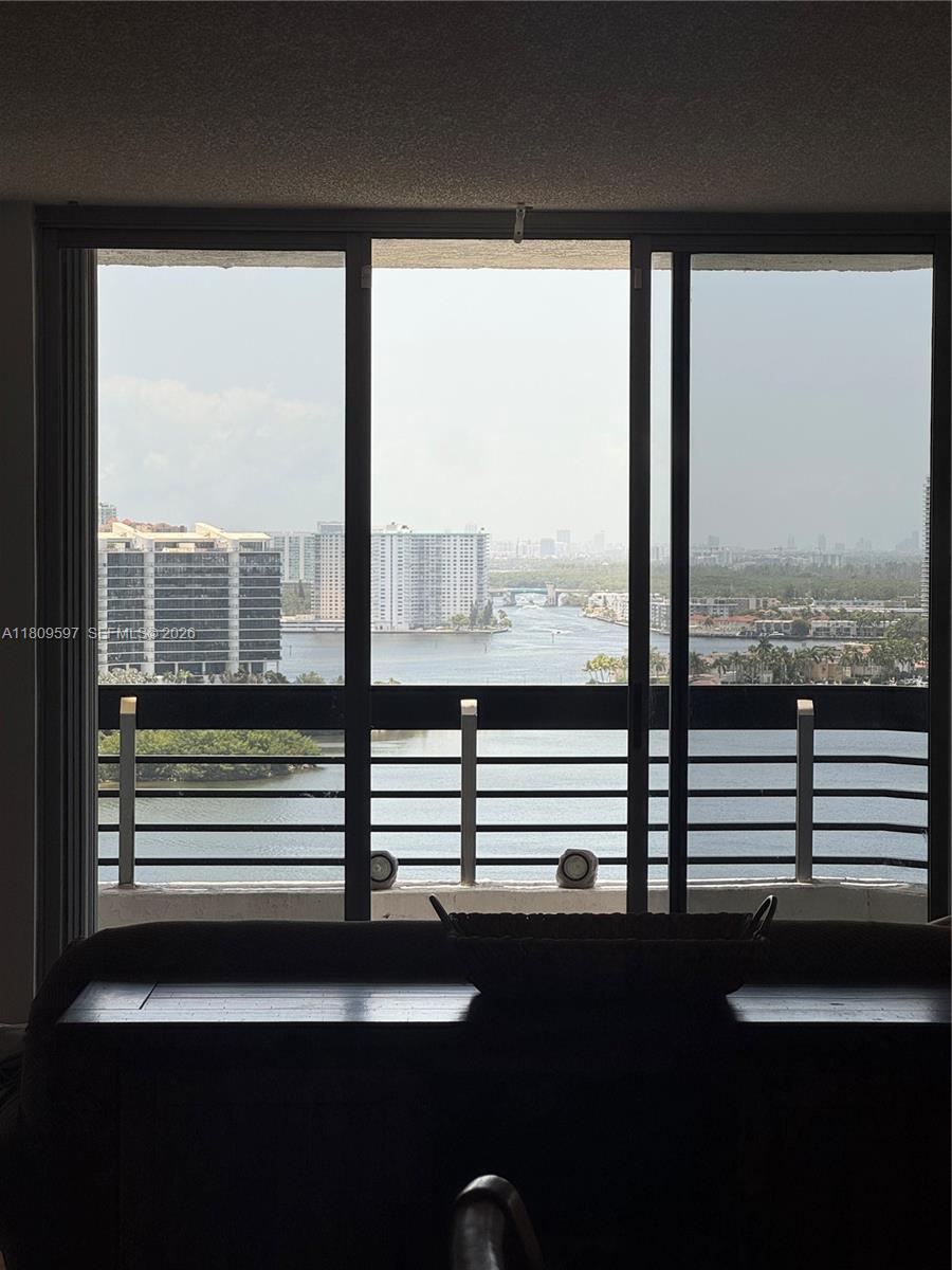 3400 NE 192nd St #LPH3, Aventura FL 33180