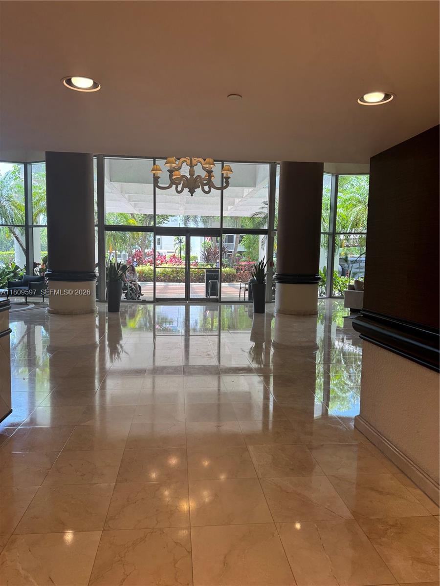 3400 NE 192nd St #LPH3, Aventura FL 33180