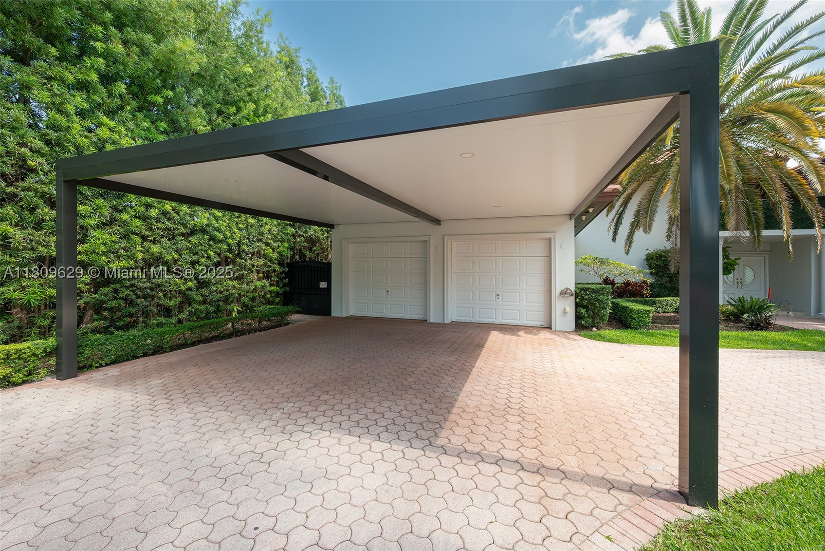 201 Knollwood Dr, Key Biscayne FL 33149