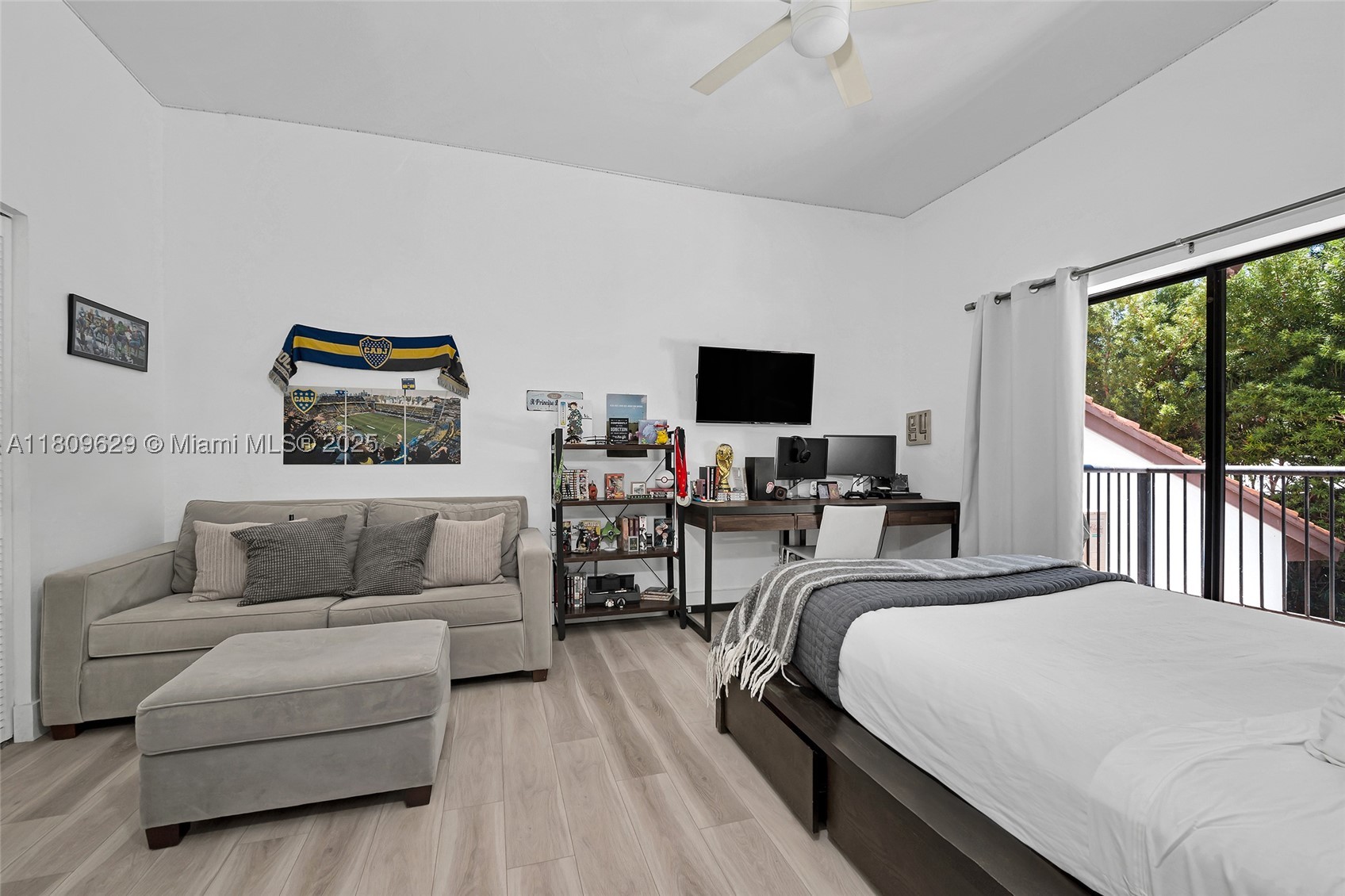 201 Knollwood Dr, Key Biscayne FL 33149