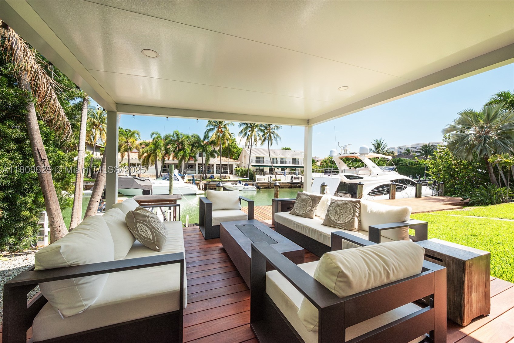 201 Knollwood Dr, Key Biscayne FL 33149