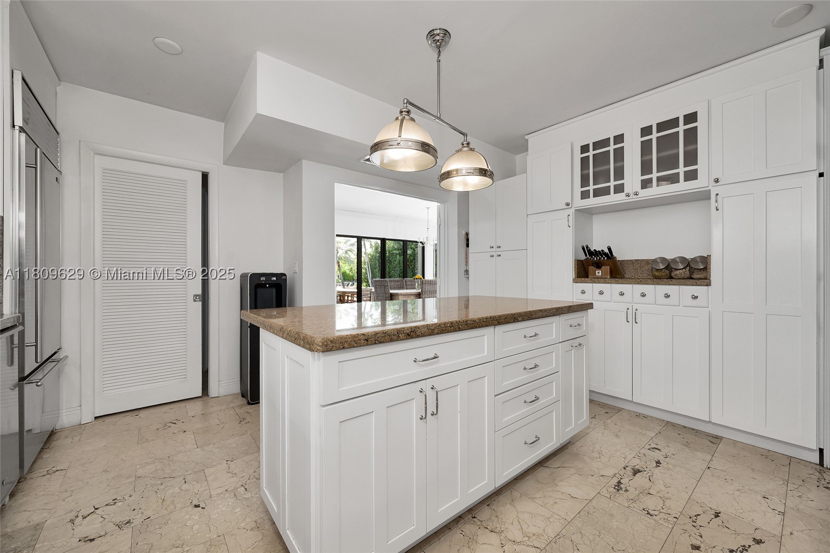 201 Knollwood Dr, Key Biscayne FL 33149