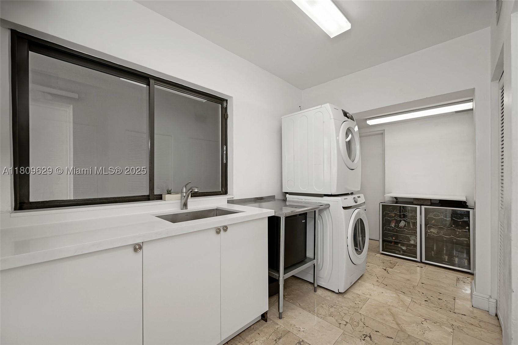 201 Knollwood Dr, Key Biscayne FL 33149