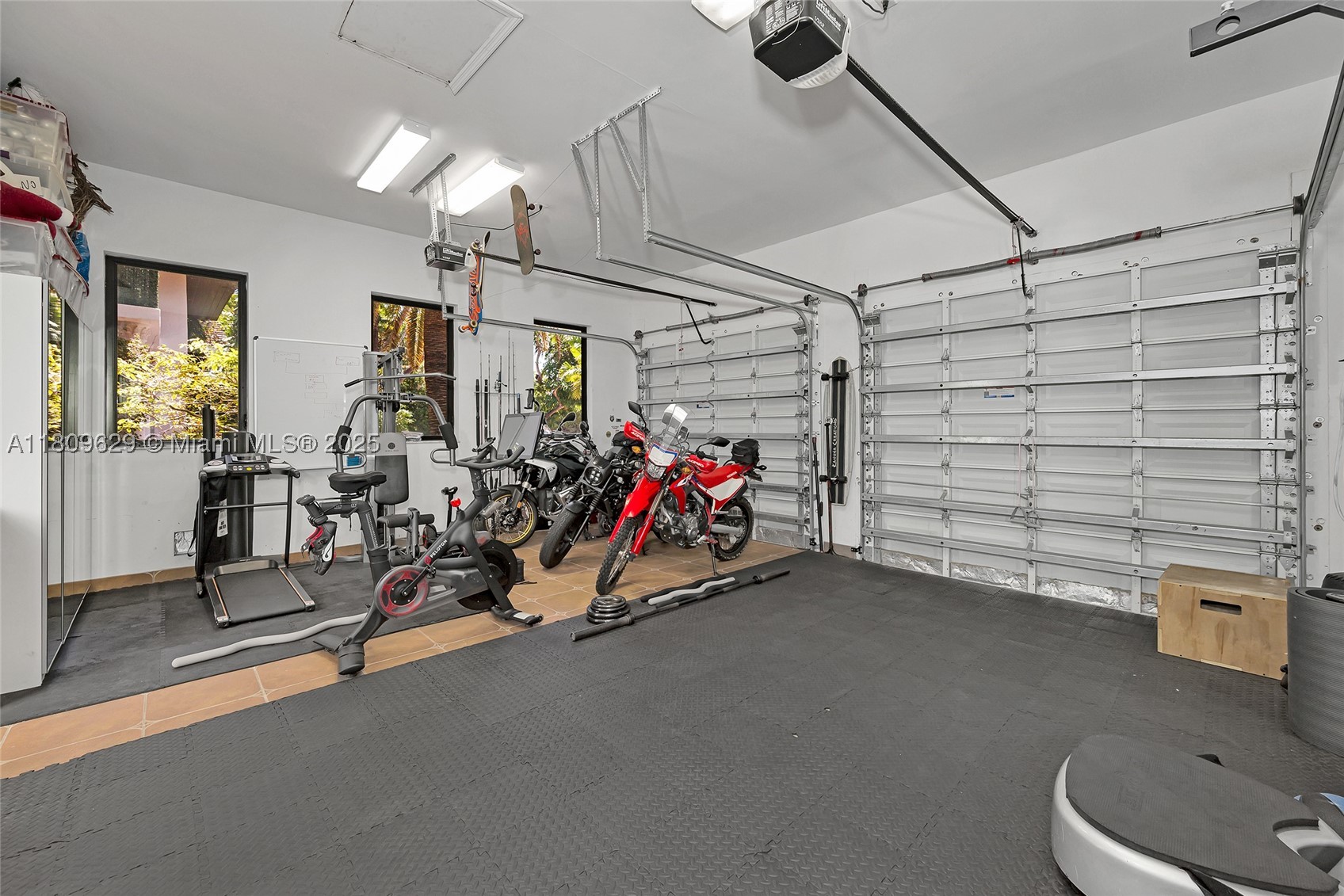 201 Knollwood Dr, Key Biscayne FL 33149