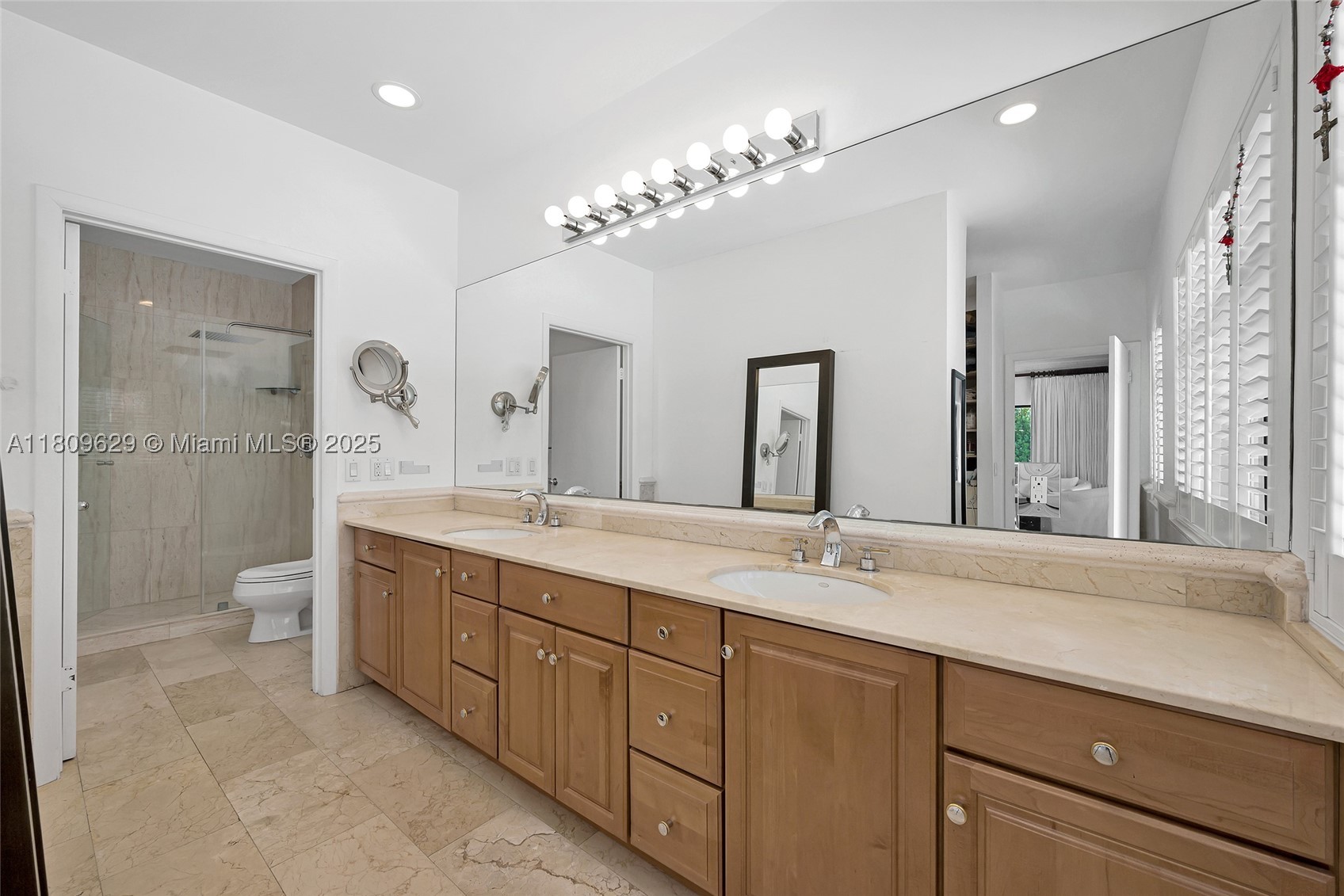 201 Knollwood Dr, Key Biscayne FL 33149