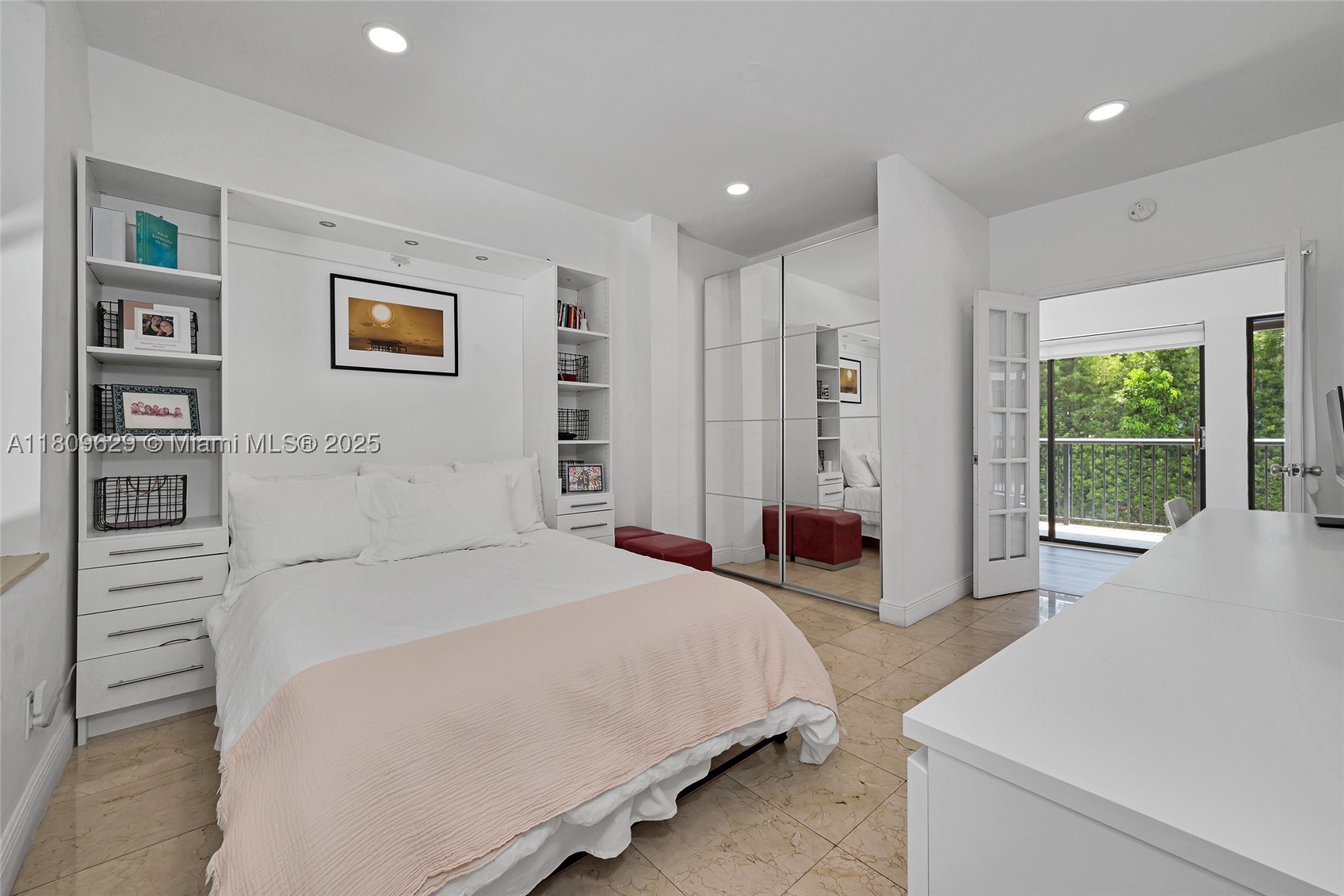 201 Knollwood Dr, Key Biscayne FL 33149