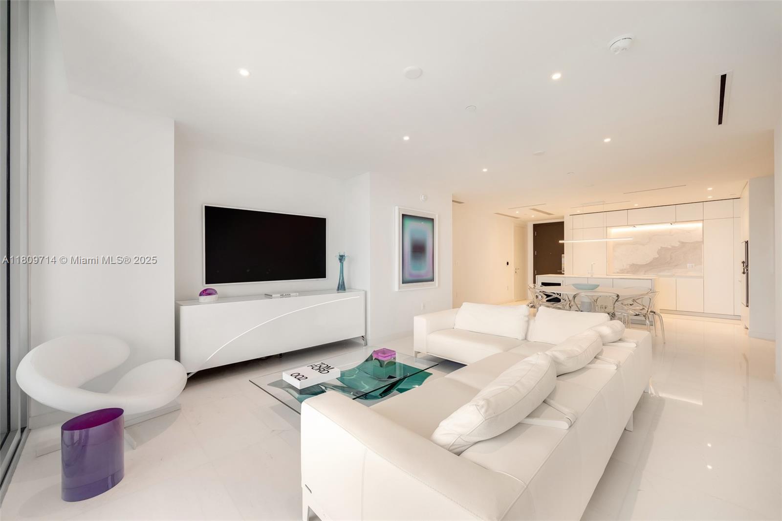 300 Biscayne Blvd Way #5205W, Miami FL 33131