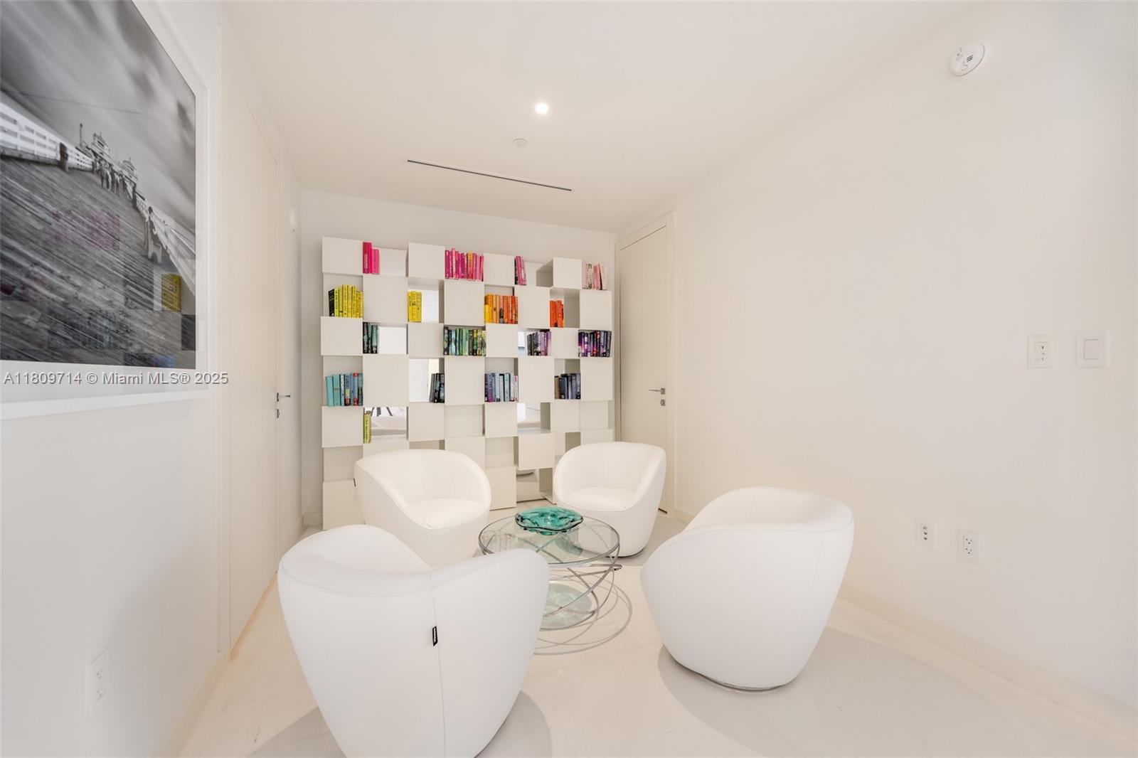 300 Biscayne Blvd Way #5205W, Miami FL 33131