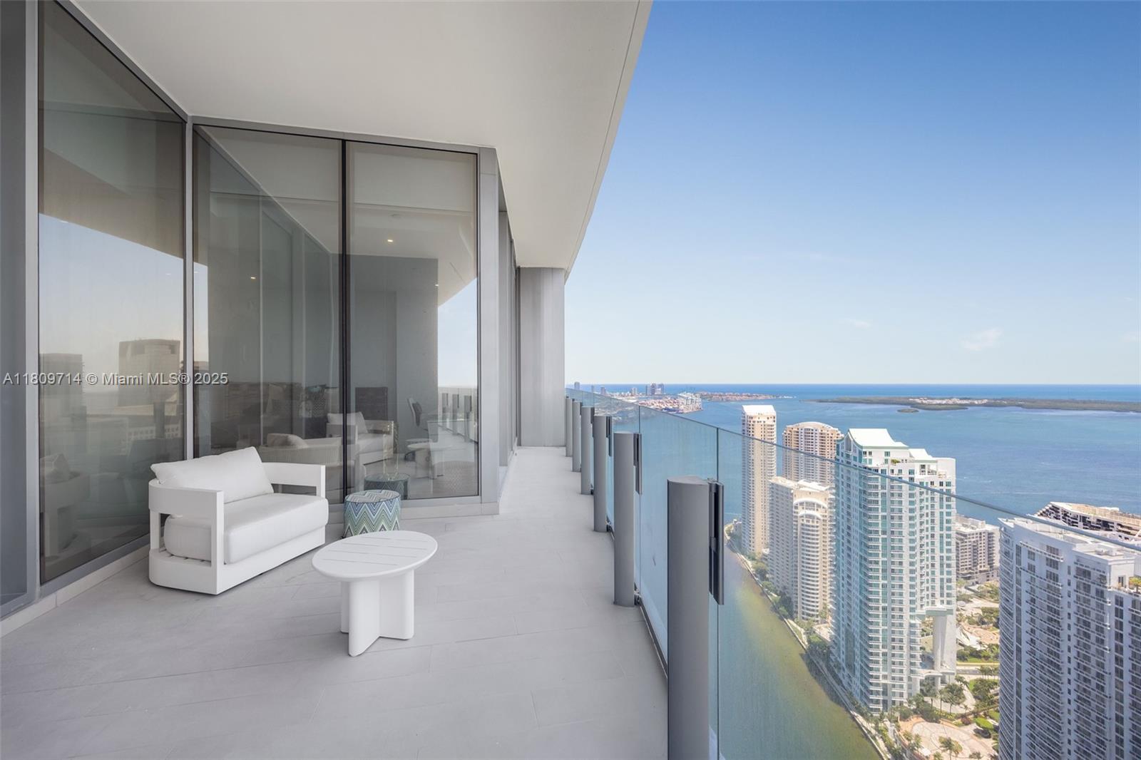 300 Biscayne Blvd Way #5205W, Miami FL 33131