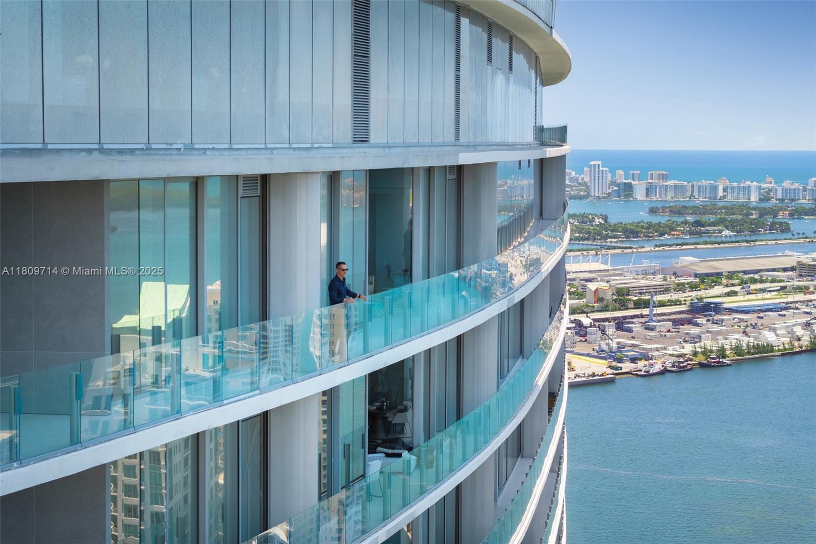 300 Biscayne Blvd Way #5205W, Miami FL 33131