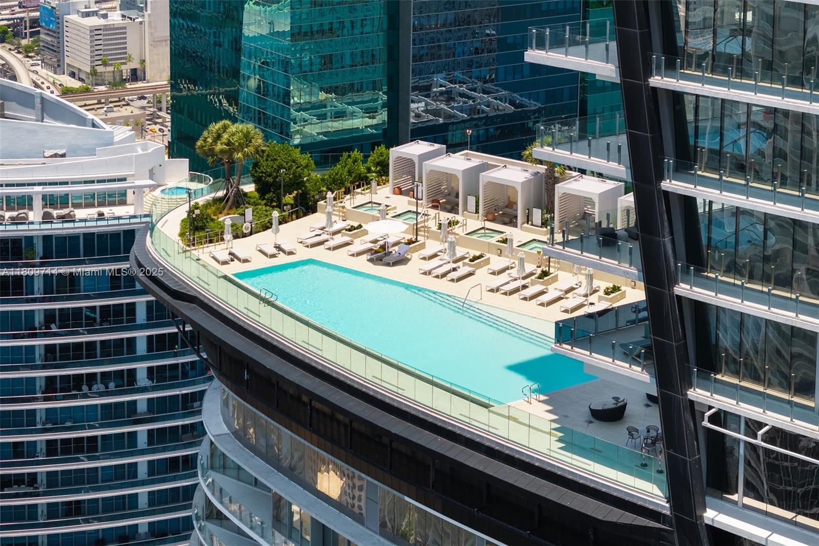 300 Biscayne Blvd Way #5205W, Miami FL 33131