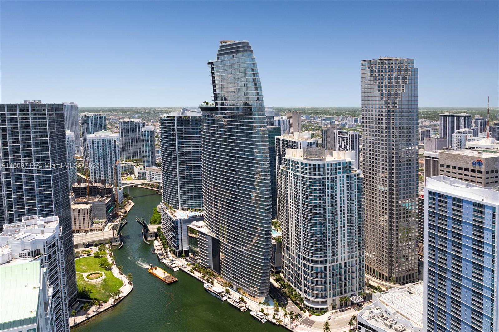 300 Biscayne Blvd Way #5205W, Miami FL 33131