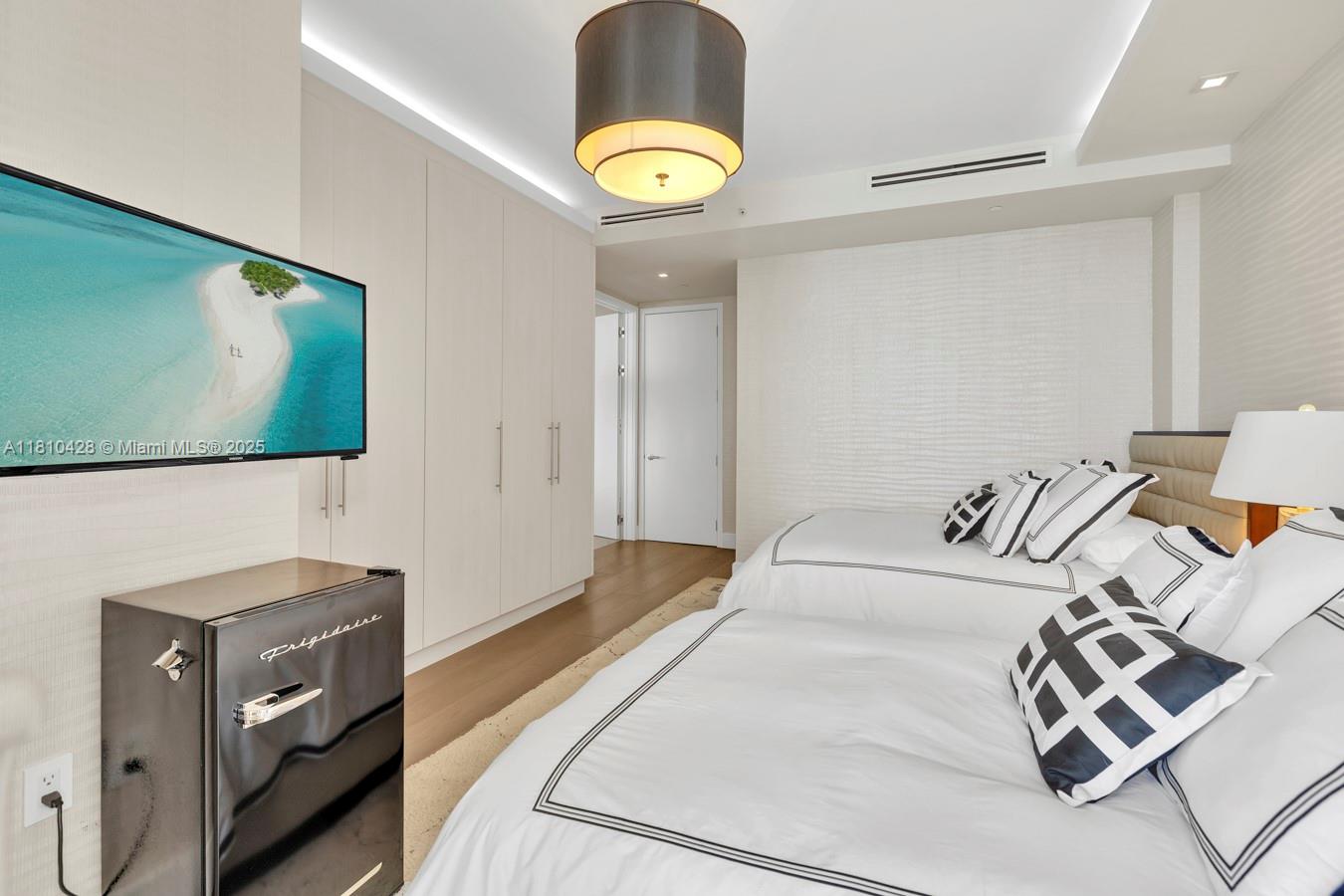 9701 Collins Ave #2403S, Bal Harbour FL 33154