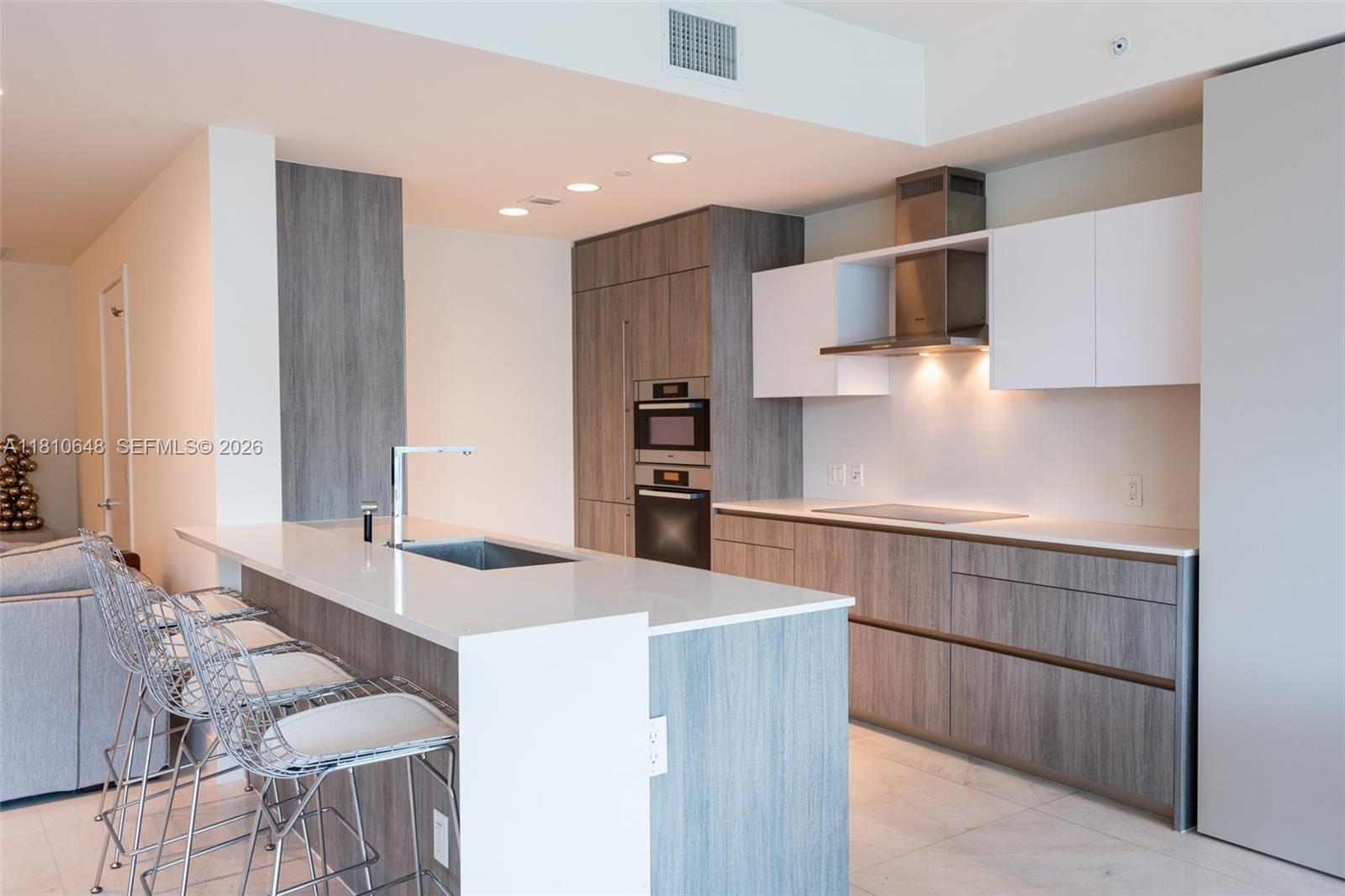 360 Ocean Dr #205S, Key Biscayne FL 33149