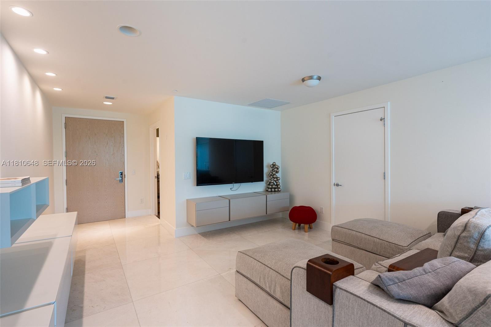 360 Ocean Dr #205S, Key Biscayne FL 33149