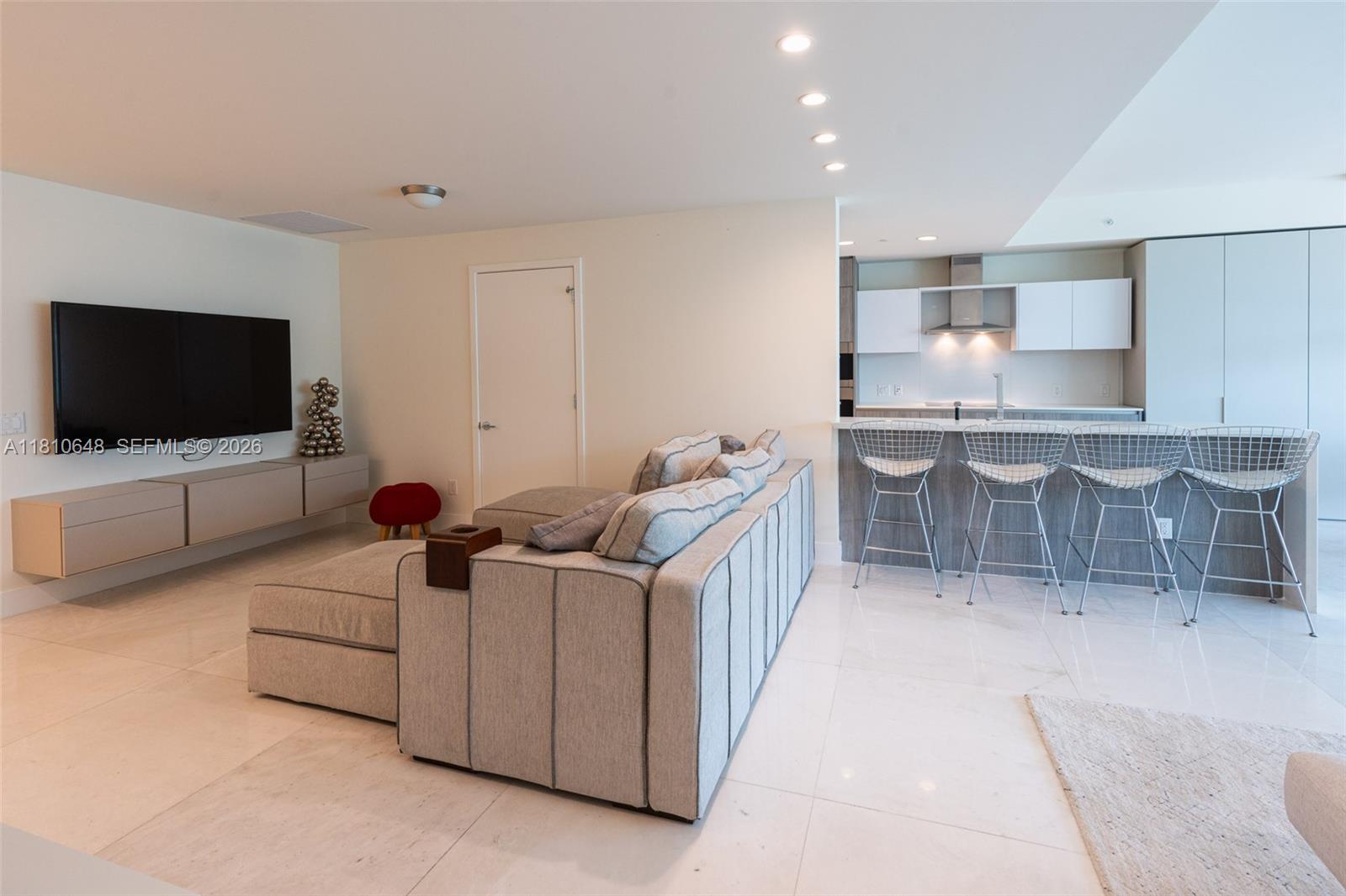 360 Ocean Dr #205S, Key Biscayne FL 33149