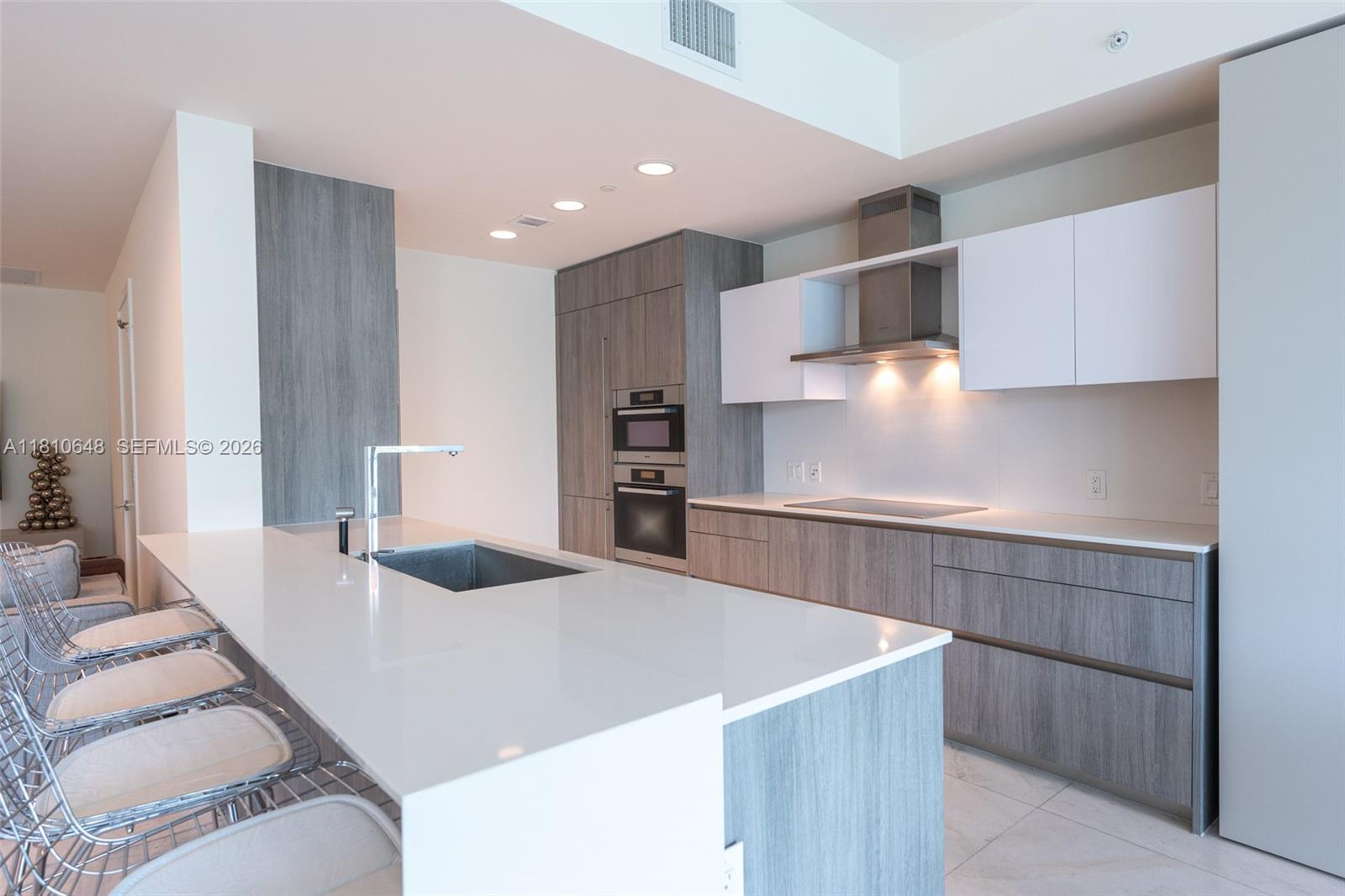 360 Ocean Dr #205S, Key Biscayne FL 33149