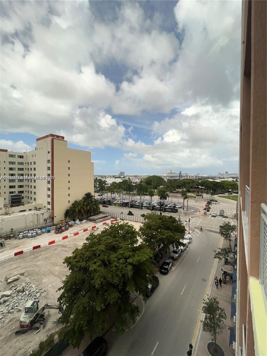 244 Biscayne Blvd #643, Miami FL 33132