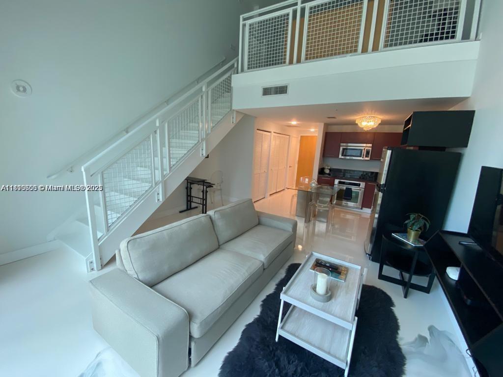 244 Biscayne Blvd #643, Miami FL 33132