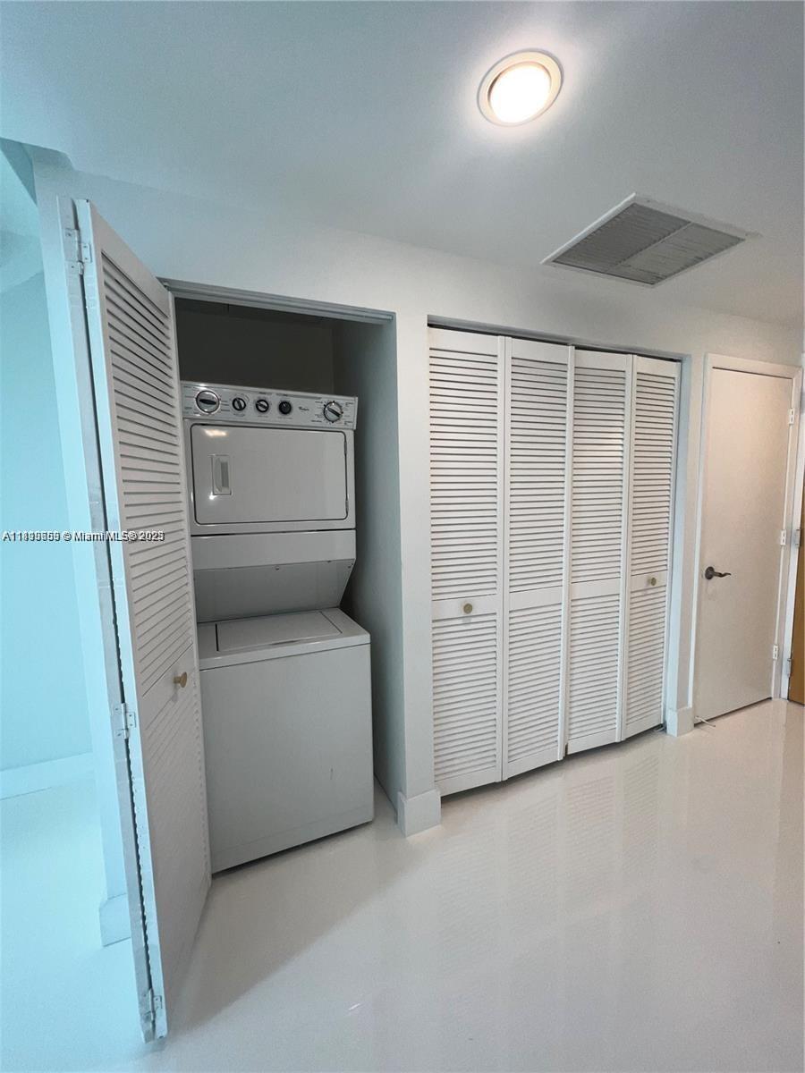 244 Biscayne Blvd #643, Miami FL 33132
