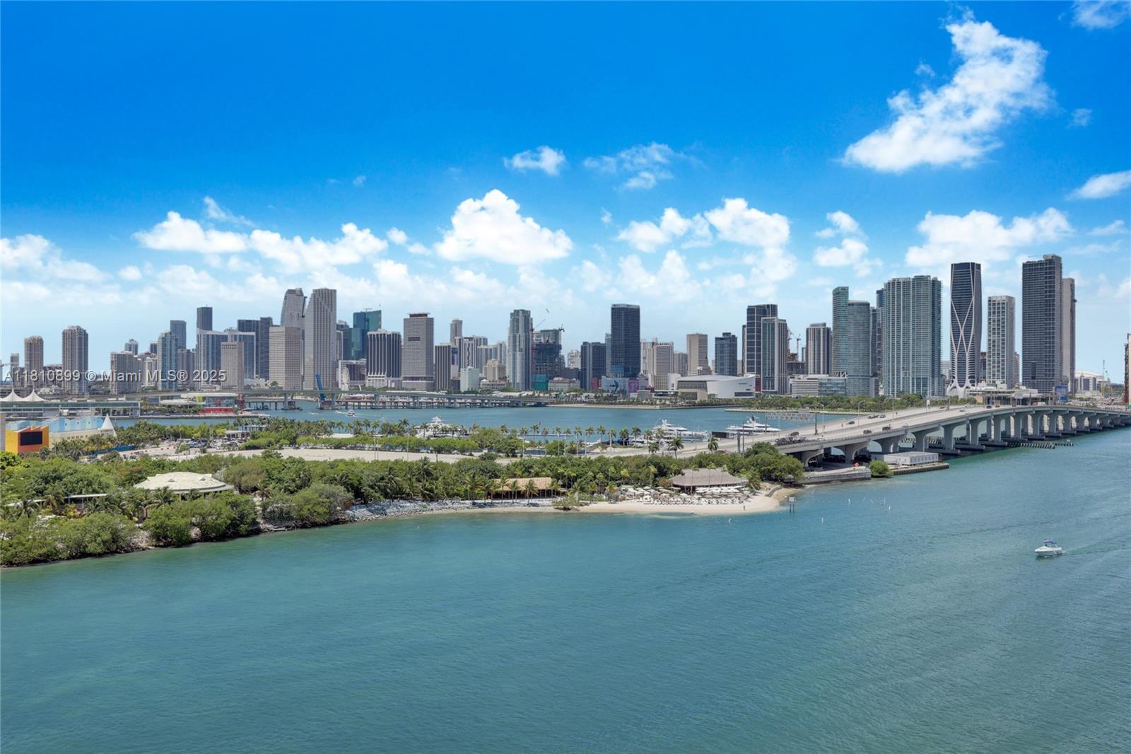 1000 Venetian Way #1306, Miami FL 33139