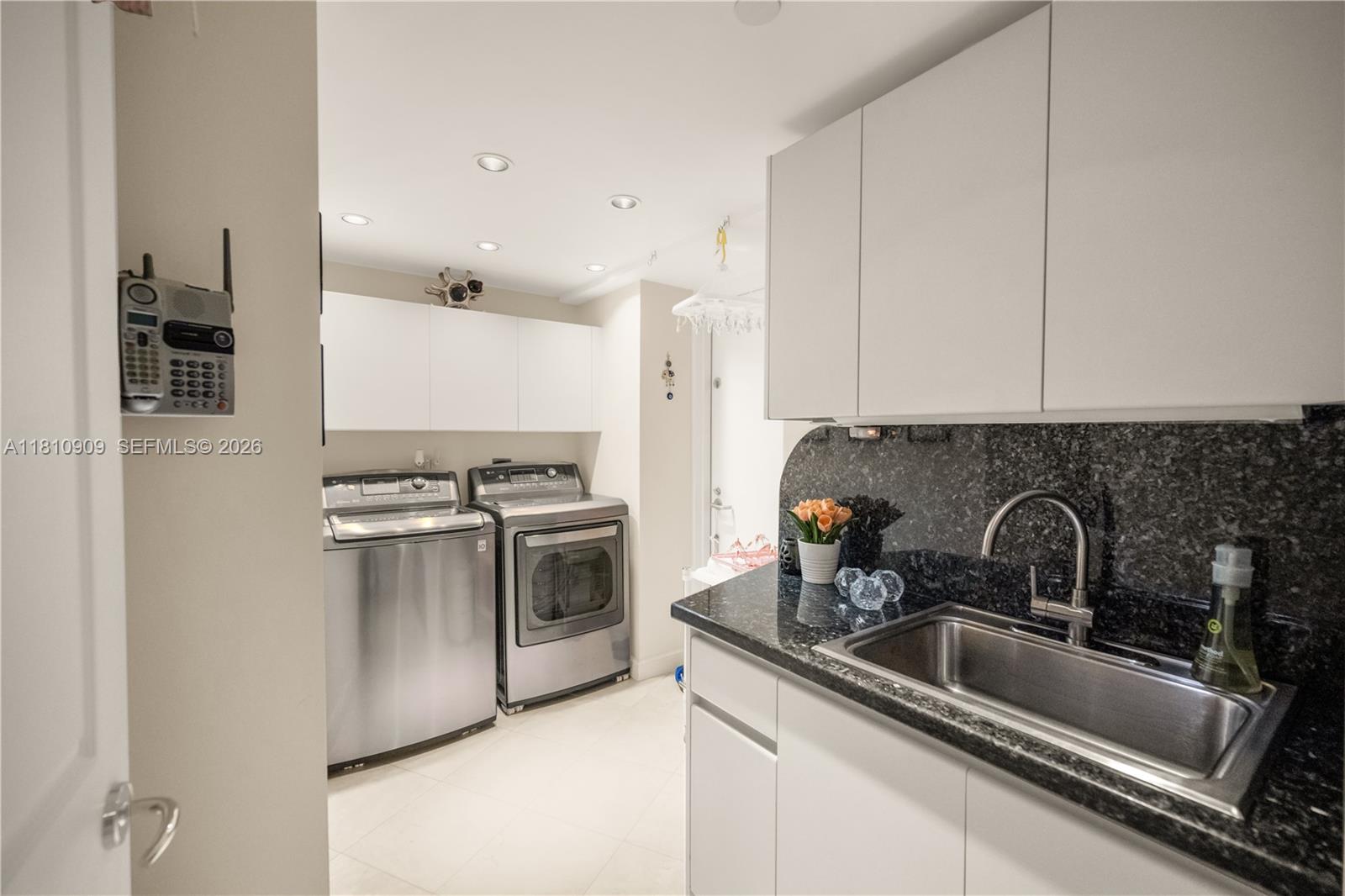 2127 Brickell Ave #3304, Miami FL 33129
