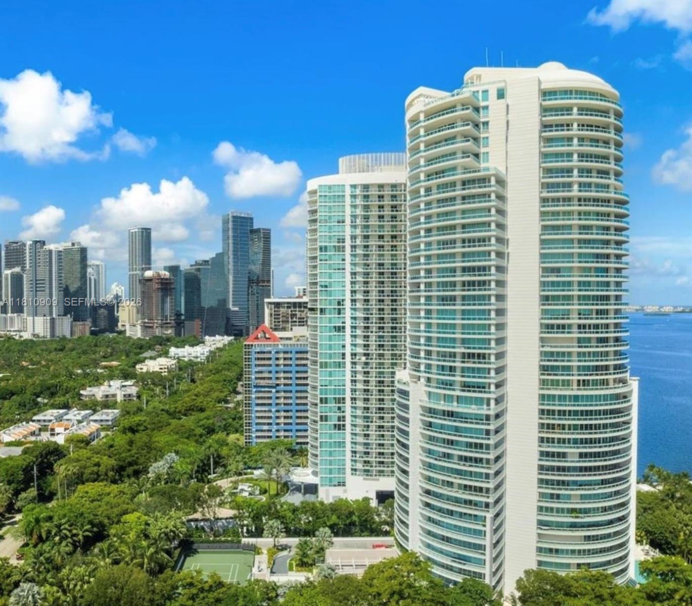 2127 Brickell Ave #3304, Miami FL 33129