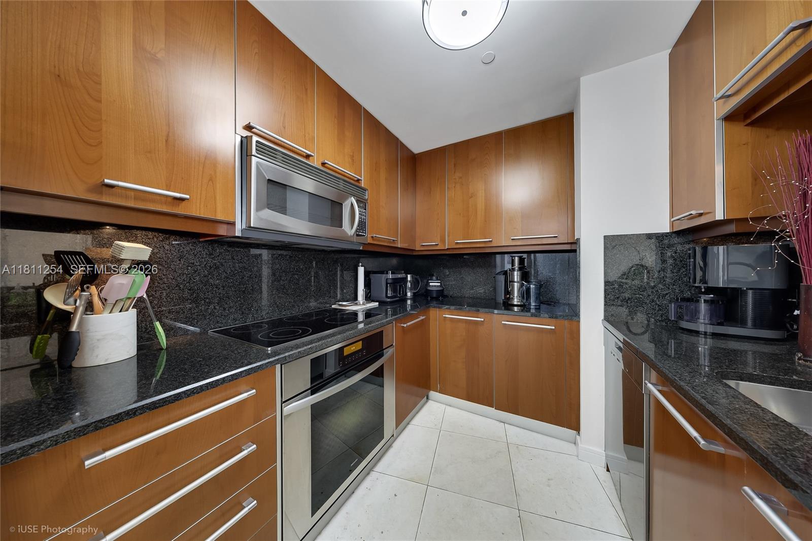 901 Brickell Key Blvd #2701, Miami FL 33131
