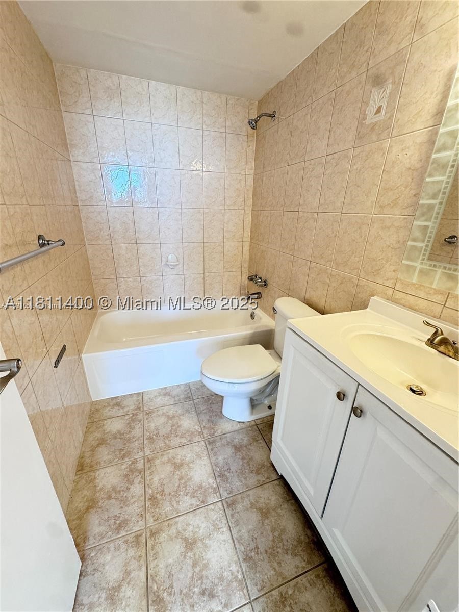 3660 NE 166th St #603, North Miami Beach FL 33160