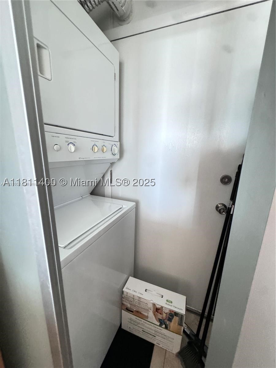 3660 NE 166th St #603, North Miami Beach FL 33160