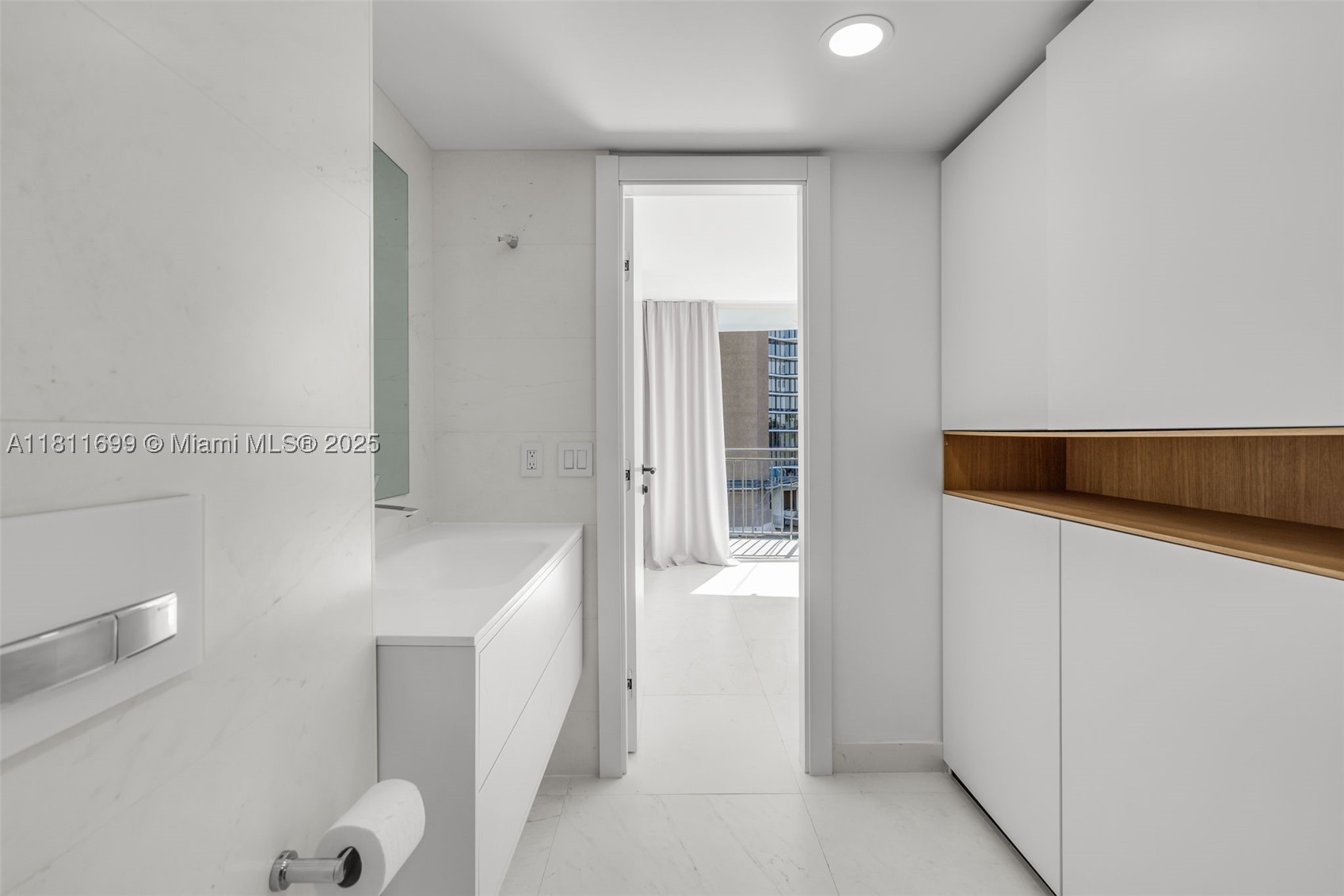 770 NE 69th St #6C, Miami FL 33138