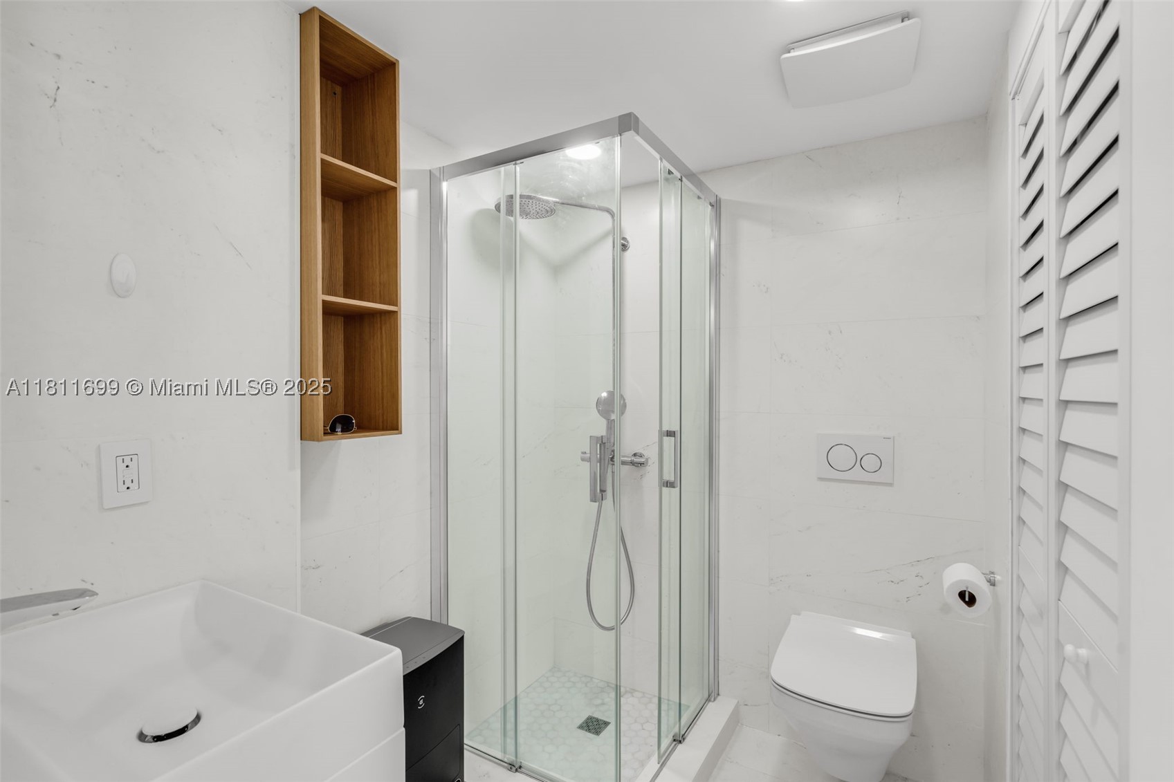 770 NE 69th St #6C, Miami FL 33138
